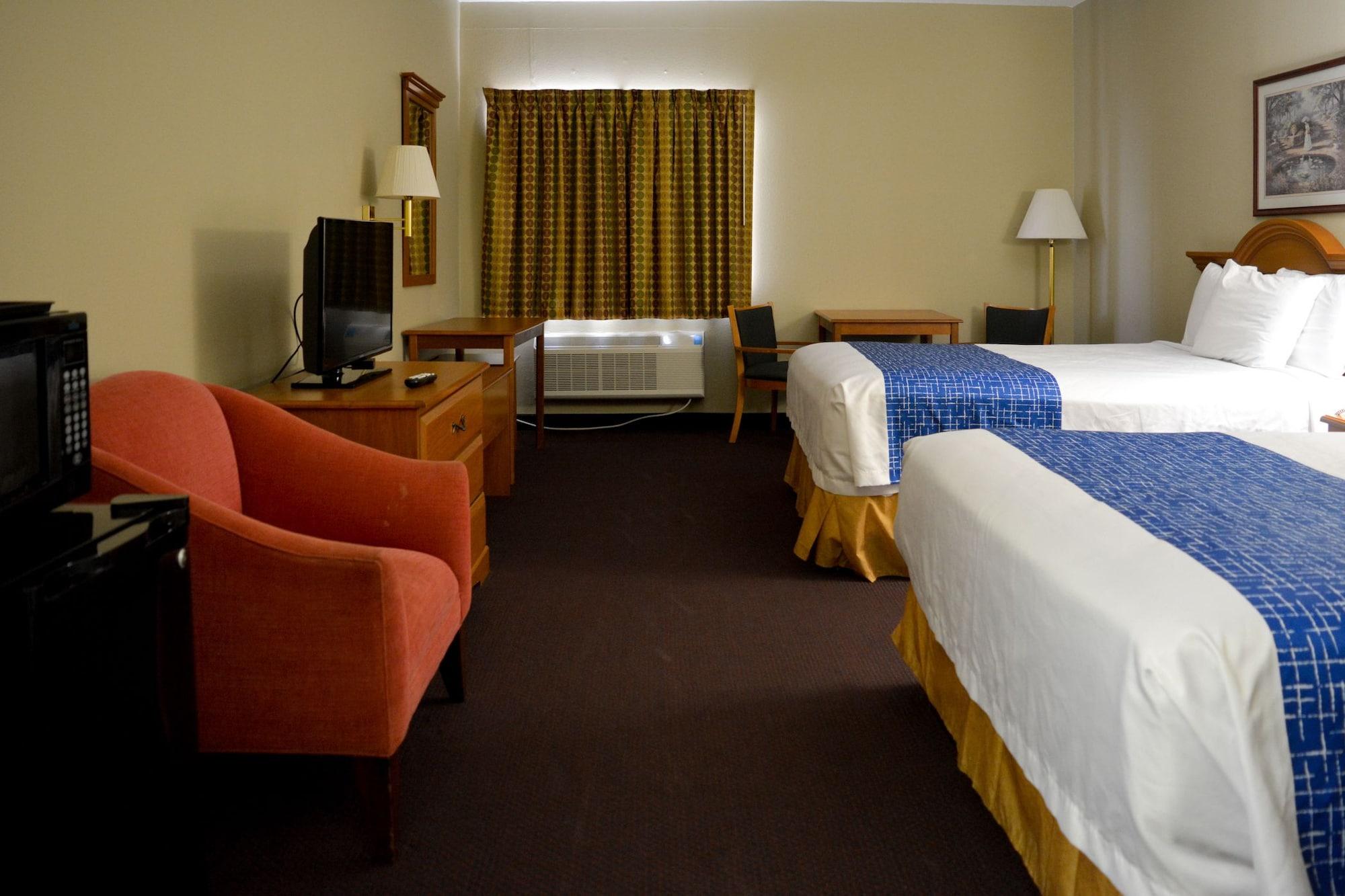 Travelodge By Wyndham St. Louis Berkeley Exterior photo